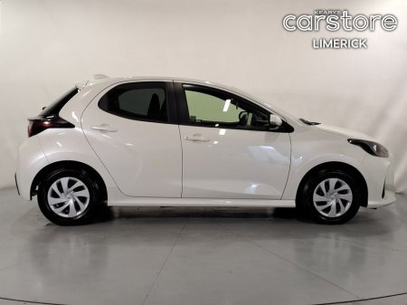 2022 Toyota Yaris 1.5 HYBRID AUTO LOW MILEAGE €19,444