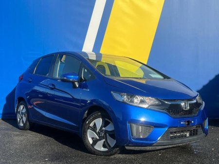 2016 Honda Fit F-PACKAGE 1.5 HYBRID // 2 YEAR NCT // MULTIMEDIA DISPLAY // DIGITAL CLIMATE CONTROL