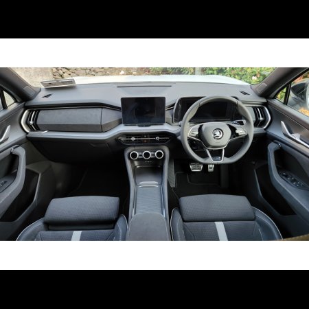 2025 Skoda Kodiaq SPORTLINE 2.0 TDI 150HP-BRONX GOLD- FACTORY WARRANTY-MATRIX L.E.D+ LIGHT AND VIEW PACK +€2200-FITTED